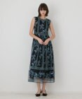 GRACE CONTINENTAL 【イベント店舗・ONLINE STORE先行アイテム】フラワーライン刺繍ドレス