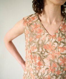 GRACE CONTINENTAL サラサオーナメントドレス