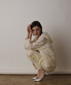 GRACE CONTINENTAL キカレースフード付トップ