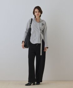 GRACE CONTINENTAL エンブレム刺繍シャツ