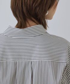 GRACE CONTINENTAL エンブレム刺繍シャツ