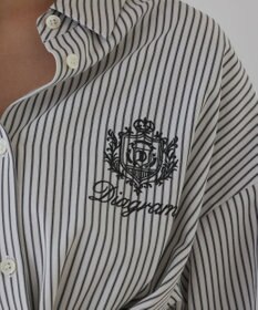 GRACE CONTINENTAL エンブレム刺繍シャツ