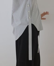 GRACE CONTINENTAL エンブレム刺繍シャツ