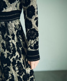 GRACE CONTINENTAL フローラルラメニットトップ