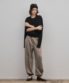 GRACE CONTINENTAL マットサテンバレルパンツ