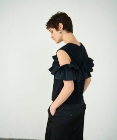 GRACE CONTINENTAL フリルリブカットトップ