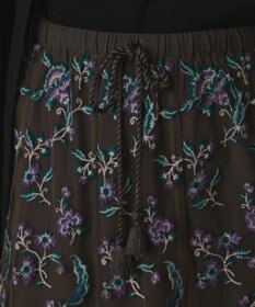 GRACE CONTINENTAL サラサ刺繍チュールスカート