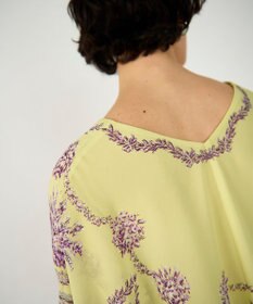 GRACE CONTINENTAL スカーフプリントポンチョトップ