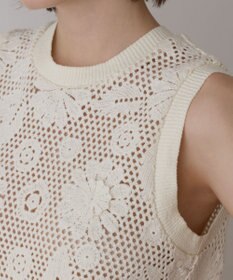 GRACE CONTINENTAL クロシュ刺繍トップ