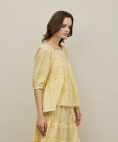 GRACE CONTINENTAL レースコンビピンタックブラウス