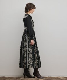 GRACE CONTINENTAL パターン刺繍ワンピース