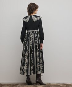 GRACE CONTINENTAL パターン刺繍ワンピース