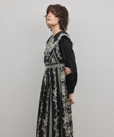GRACE CONTINENTAL パターン刺繍ワンピース