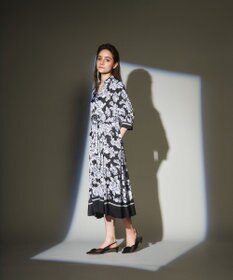 グレースコンチネンタル ラインフラワープリント ワンピース ラインフラワープリントワンピース / GRACE CONTINENTAL | GRACE