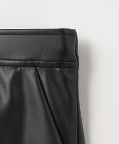 GRACE CONTINENTAL フェイクレザーミニスカート