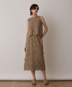 GRACE CONTINENTAL クロシュ刺繍トップ