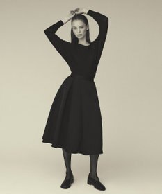 GRACE CONTINENTAL ボリュームサテンタックスカート