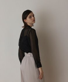GRACE CONTINENTAL ドットオパールタイ付ブラウス