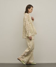 GRACE CONTINENTAL パネル刺繍シャツ