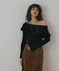 GRACE CONTINENTAL オフショルフリルニットトップ ブラック