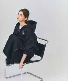 GRACE CONTINENTAL エンブレムフーディ