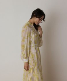 GRACE CONTINENTAL フラワープリントプリーツワンピース
