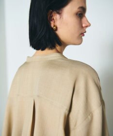 GRACE CONTINENTAL バックシャンオーバーシャツ