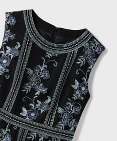 GRACE CONTINENTAL 【イベント店舗・ONLINE STORE先行アイテム】フラワーライン刺繍ドレス