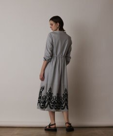 GRACE CONTINENTAL ストライプ刺繍ワンピース