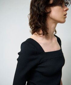 GRACE CONTINENTAL スクエアーネックトップ