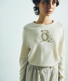 GRACE CONTINENTAL エンブレム刺繍ニットトップ