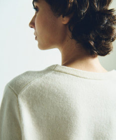 GRACE CONTINENTAL エンブレム刺繍ニットトップ