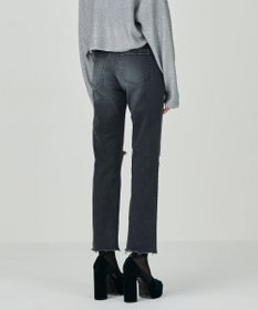 GRACE CONTINENTAL スリムブラックデニムパンツ