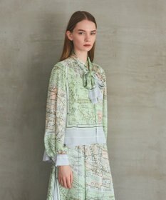 GRACE CONTINENTAL パリスカーフプリントブラウス