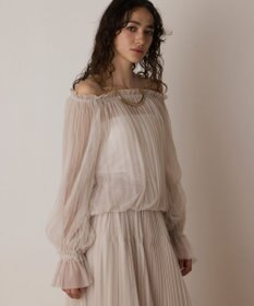 GRACE CONTINENTAL チュールプリーツトップ