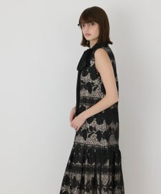 GRACE CONTINENTAL フラワーボーダー刺繍ワンピース