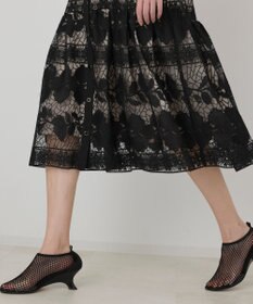 GRACE CONTINENTAL フラワーボーダー刺繍ワンピース