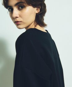 GRACE CONTINENTAL フロッキーロゴプリントトップ