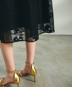 GRACE CONTINENTAL ストライプフラワー刺繍ワンピース