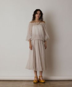 GRACE CONTINENTAL チュールプリーツトップ