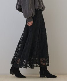 GRACE CONTINENTAL エンブロイダリーフレアスカート