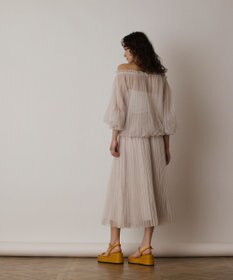 GRACE CONTINENTAL チュールプリーツトップ