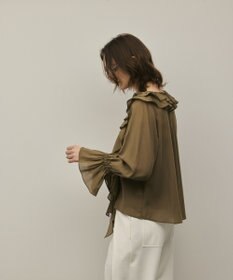 GRACE CONTINENTAL フリルブラウス