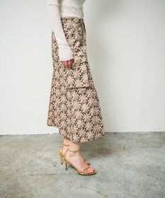 GRACE CONTINENTAL パームモチーフカーゴスカート