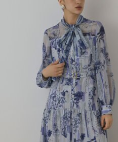 GRACE CONTINENTAL ロゴフラワ－プリントボウタイワンピース ブルー