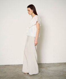 ✶タグ付き✶ GRACE CONTINENTAL ラッフルカラーブラウス ラッフルカラーブラウス | グレースコンチネンタル(GRACE