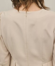 GRACE CONTINENTAL トリアセペプラムトップ