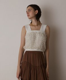 GRACE CONTINENTAL フリンジニットベアトップ