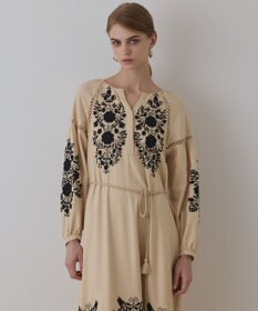 GRACE CONTINENTAL エンブロイダリーカフタンワンピース