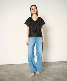 GRACE CONTINENTAL 刺繍ラッフルカラーノースリーブ トップ ブラック